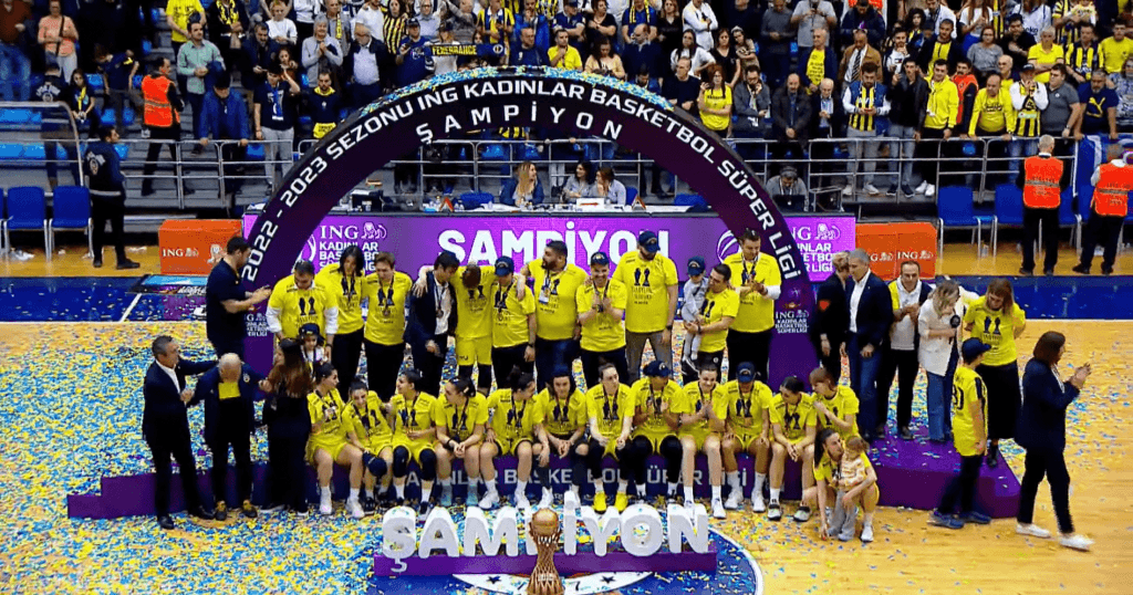 KBSL Şampiyonu Fenerbahçe Alagöz Holding