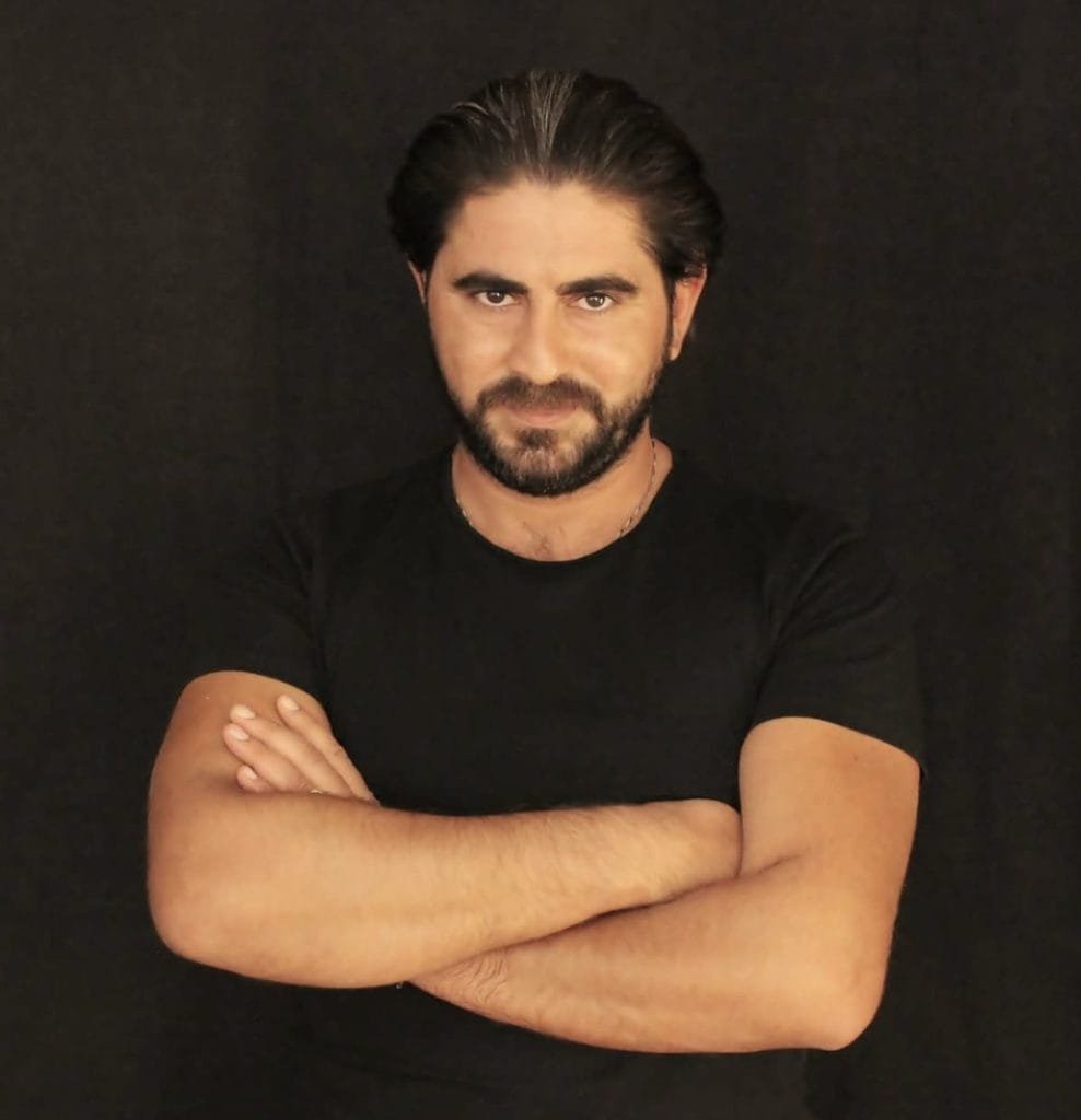 Gökhan Polat yine sahnelerde!