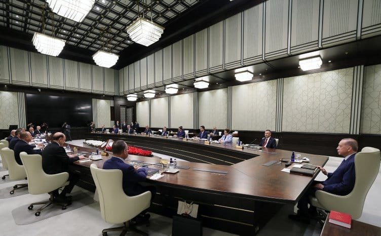 Yeni kabine listesinde Kimler Olacak?