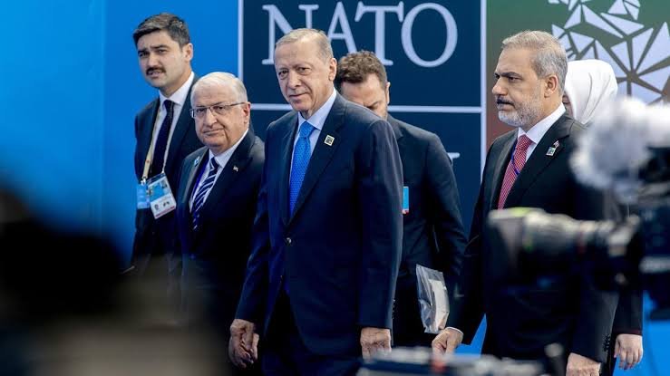 Cumhurbaşkanı Erdoğan’dan nato zirvesinde ne görüştü dönüşte hangi mesajları verdi