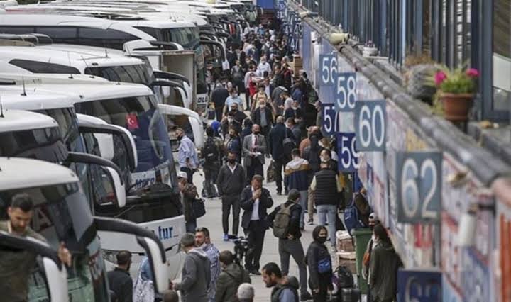 Şehirlerarası Yolculuklarda Yoğun Talep: Pahalılık ve Göç Etkisi