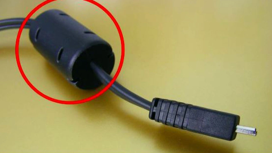 Hiç merak ettiniz mi? Şarj kablosundaki bu silindir ne işe yarıyor?