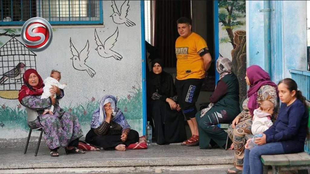 Gazze’de yaklaşık 74 bin Filistinli okullara sığındı.