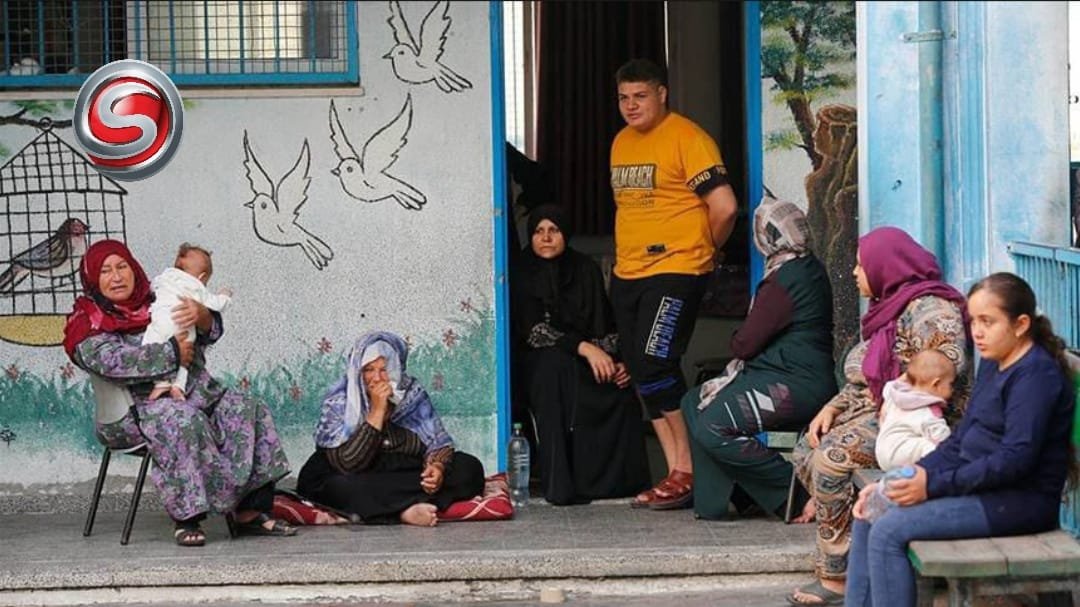 Gazze’de yaklaşık 74 bin Filistinli okullara sığındı.