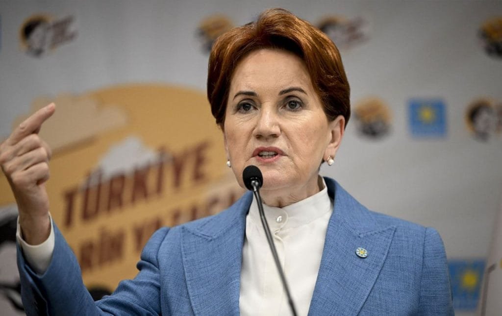 Meral Akşener ve İYİ Parti: Seçime Kendi Adaylarıyla Girme Kararı