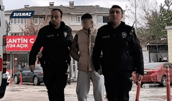 Bursa’da 17 Yaşındaki Çocuk, Babasını 6 Yerinden Bıçakladı