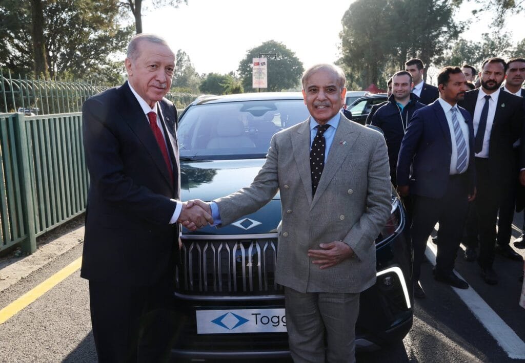 Cumhurbaşkanı Erdoğan’ın Pakistan Ziyareti ve Hediye Togg