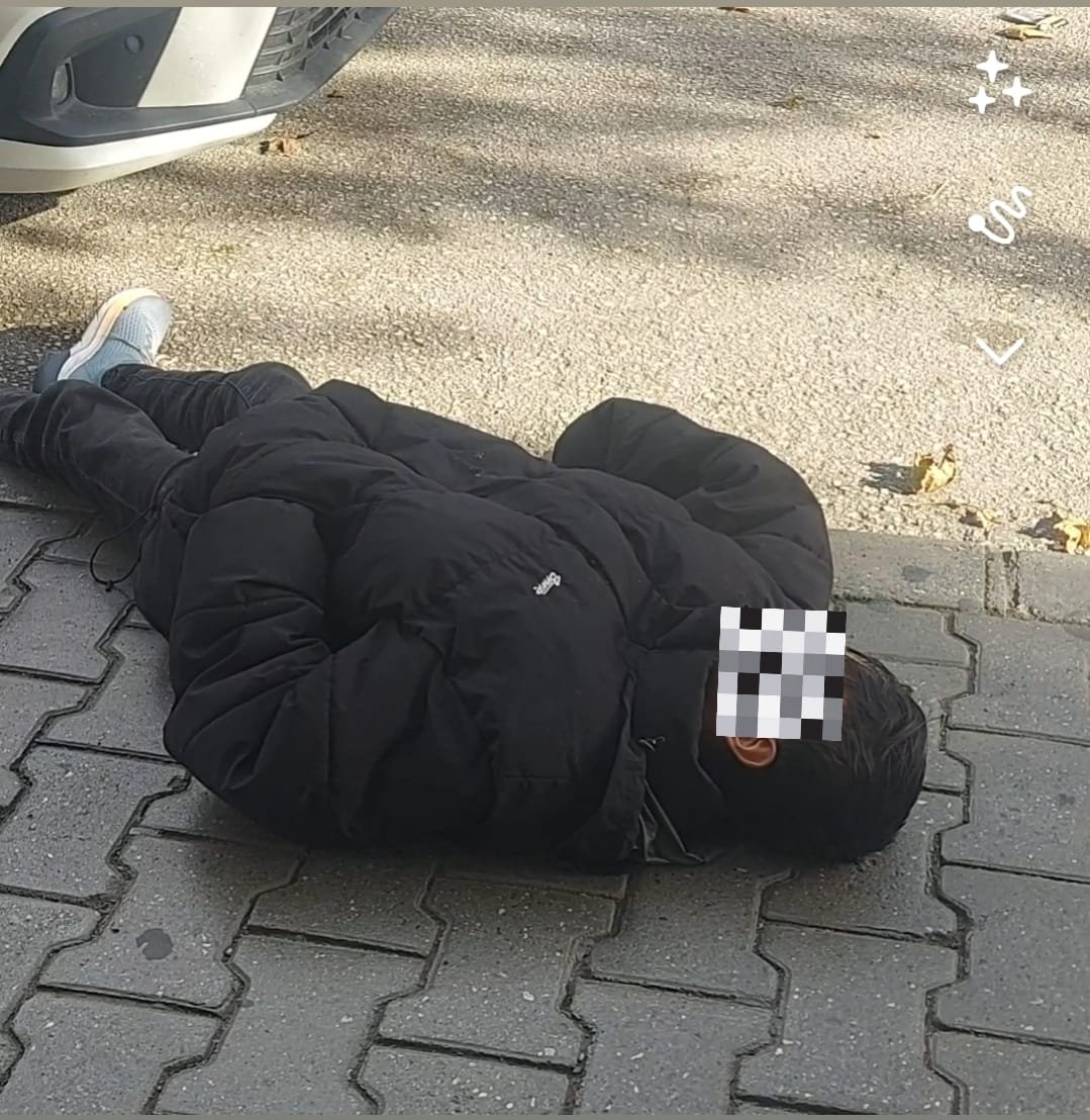 İzmir Bornova–Manisa Kavşağı’nda Şok Olay! Baygın Hâlde Bulunan 12–13 Yaşındaki Çocuklar İçin Polis Bekleniyor