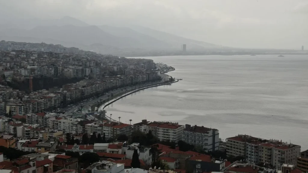 İzmir’de bayram havası: Planlara dikkat! Meteoroloji açıkladı