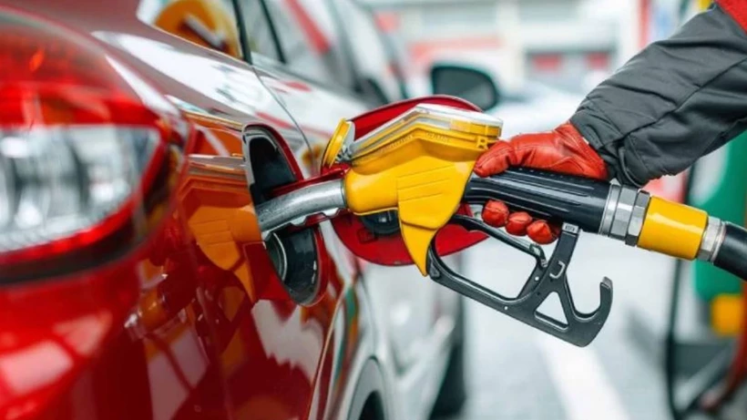 Akaryakıta Şok Zam! Tabela yine değişti: Motorin 70 TL’yi Aştı