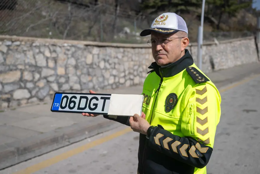 APP plaka için son günler! 1 Nisan sonrası ceza başlıyor: Trafikte yeni dönem
