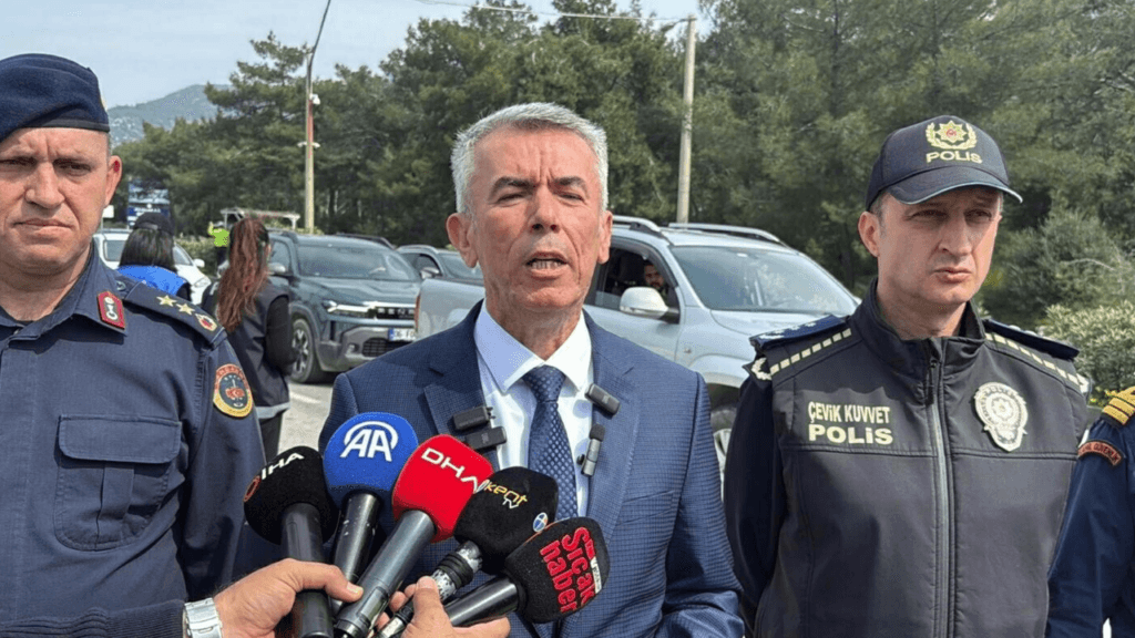 Bodrum’a akın! 24 saatte 25 bin araç