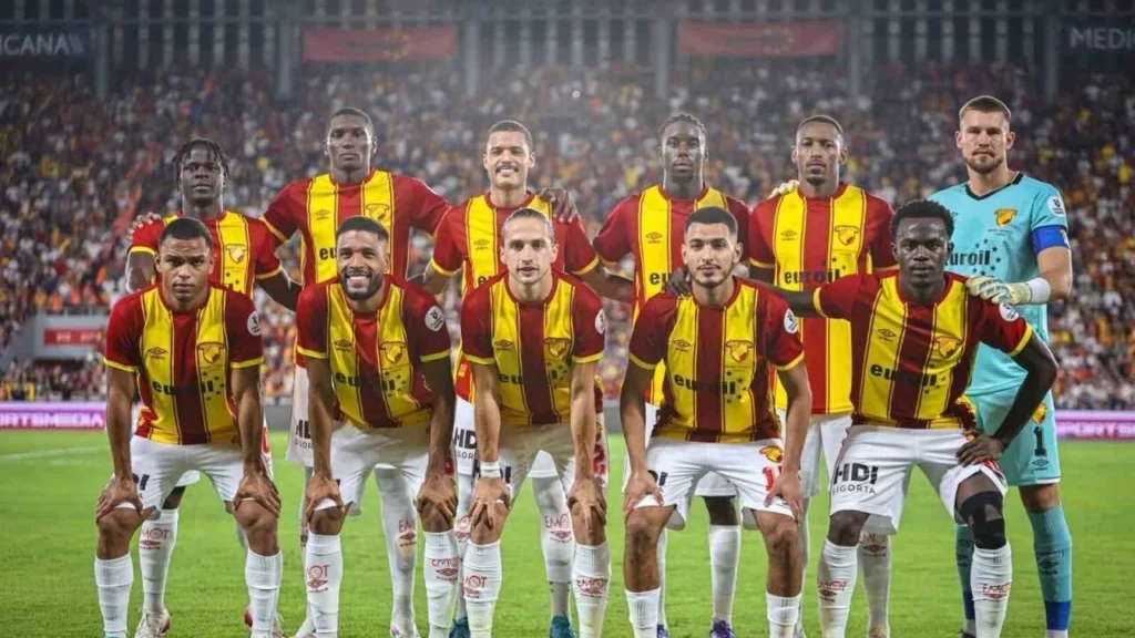 Göztepe’de Taha sürprizi! Yıldız stoper kulübeye çekildi