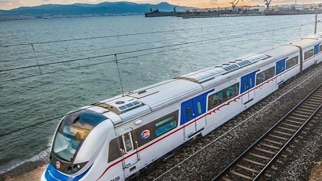 İzmir’de Bayramda Ulaşım Ücretsiz Mi? İşte İzmir’de Son Durum