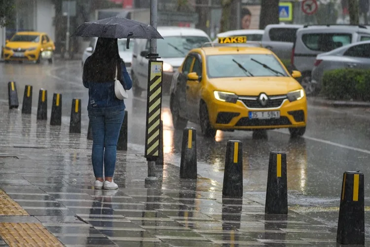 İzmir’de sağanak alarmı! Saat saat uyarı geldi: 24 Mart İzmir hava durumu