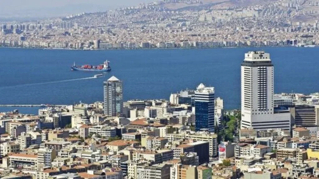 İzmir Konut Fiyatları Yükselmeye Devam Ediyor: Reel Düşüş Dikkat Çekti!