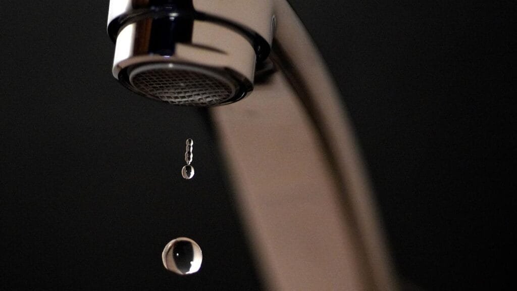 İZSU Uyardı: İzmir’de Bu Mahallelerde Sular Yok: Saat Saat Su Kesintisi Programı