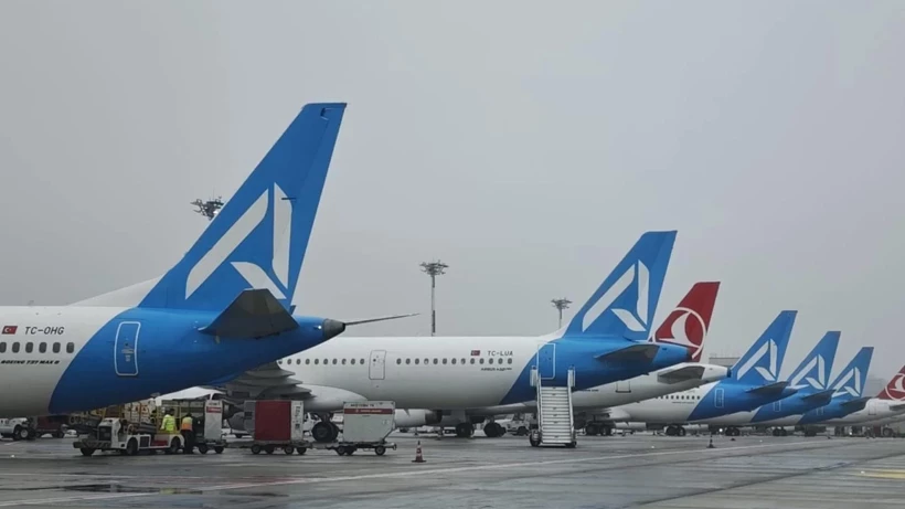 İstanbul’da uçuş alarmı! 42 uçak inemedi, 51 sefer iptal