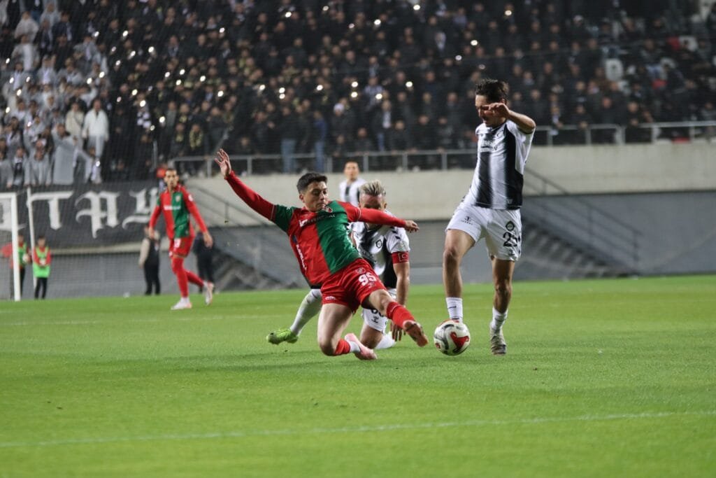 Karşıyaka’da yeni yıldız: Berat Şahin fırtınası!