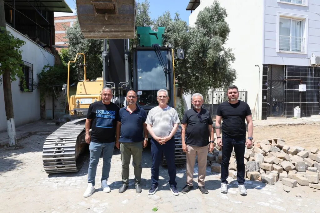 Nazilli’de yol seferberliği sürüyor! Başkan Tetik yol çalışmalarını yerinde inceledi