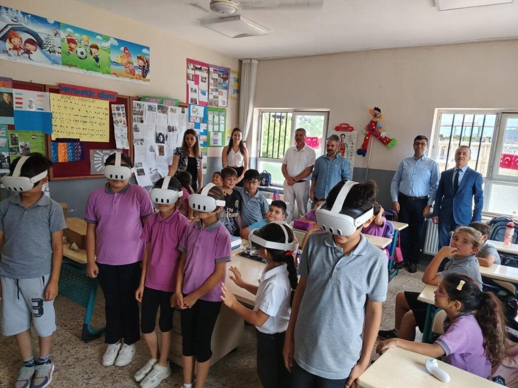 Yenipazar’da öğrenciler sanal gerçeklikle ders işledi
