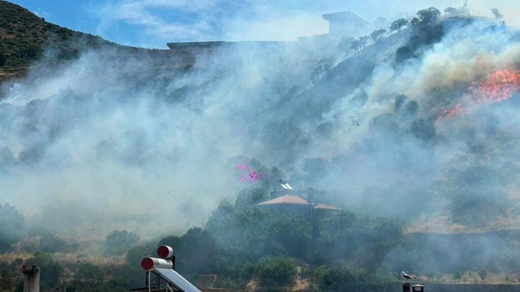 Çanakkale’de tarım arazisinde yangın