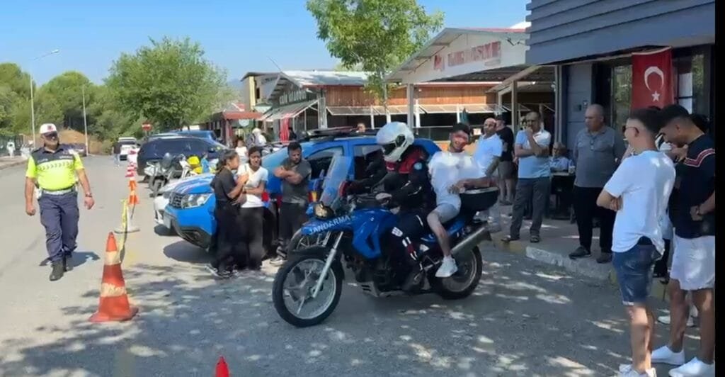 Yanlış kampüse giden öğrencinin imdadına jandarma yetişti: AYT’ye son anda girdi