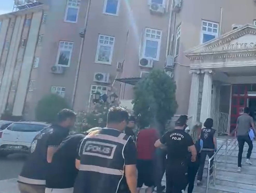 Didim’de Fuhuş Şebekesine Darbe: 4 Şüpheli Tutuklandı