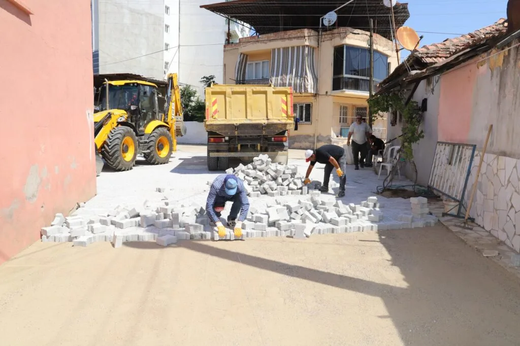 Nazilli’de 41 Noktada Yol Yenileme Atağı