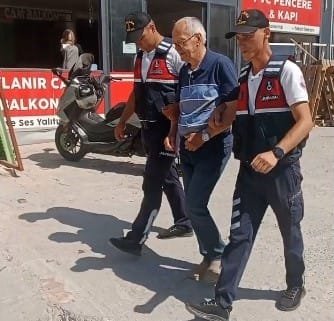 Kuşadası’nda Kredi Kooperatifine operasyon