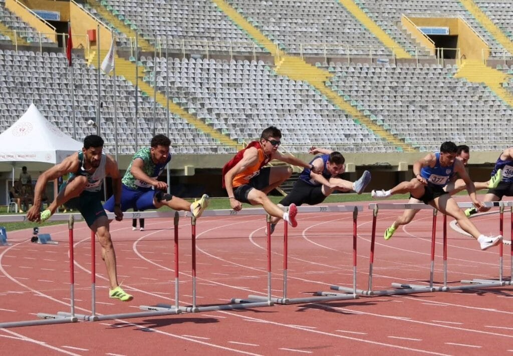 Aydınlı sporcudan İzmir’de tarihi derece!