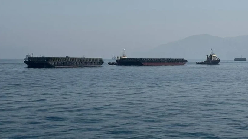 İran’dan küresel piyasaları sarsan hamle! Hürmüz Boğazı deniz trafiğine kapatıldı