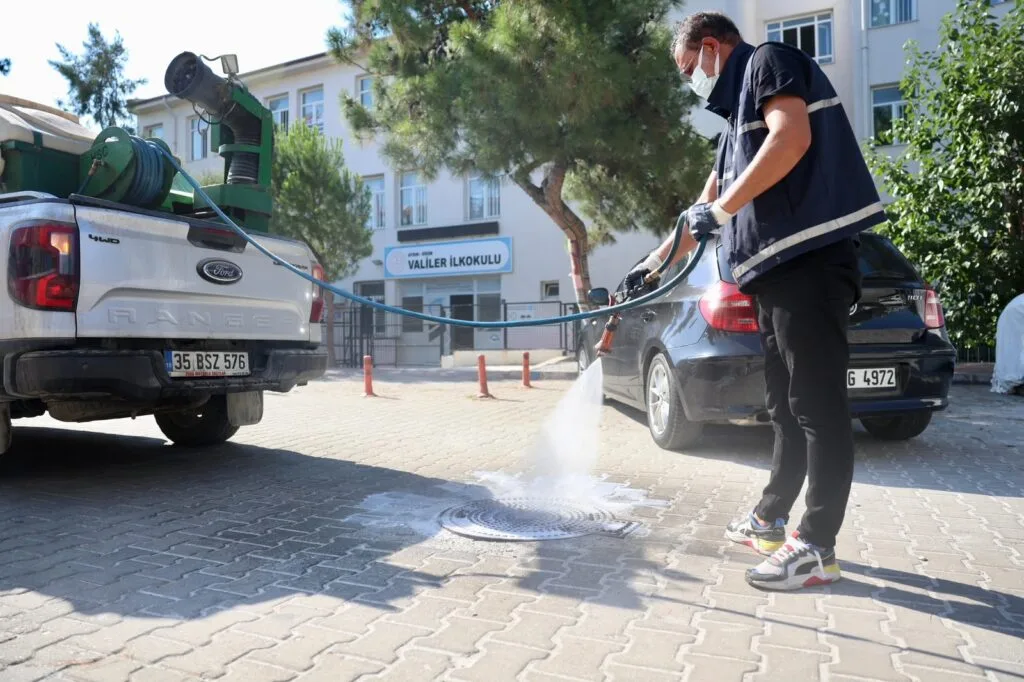 Didim’de halk sağlığı için ilaçlama seferberliği
