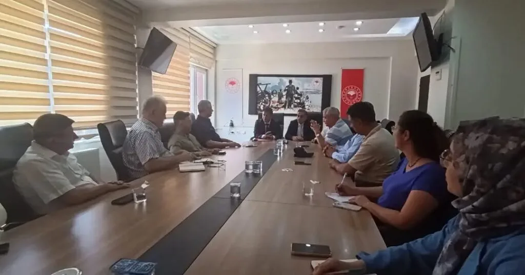 Aydın’da tarım masaya yatırıldı! Çiftçilerin sorunları için çözüm arandı