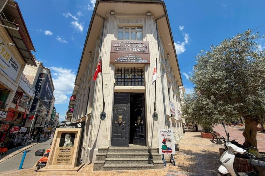 Efeler Belediyesi YKS tercihinde gençleri yalnız bırakmayacak! Danışmanlık ücretsiz
