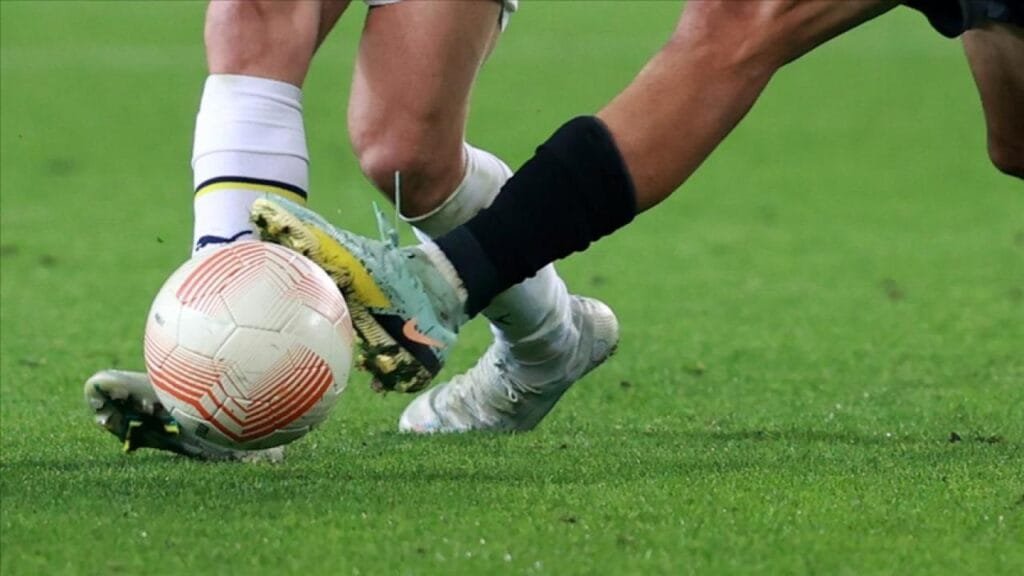 Futbolda bahis operasyonu! 19 şüpheli hakkında gözaltı kararı verildi