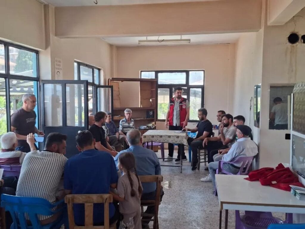 Aydın inciri için kritik saha çalışması: Üreticilere o tehlikeler tek tek anlatıldı