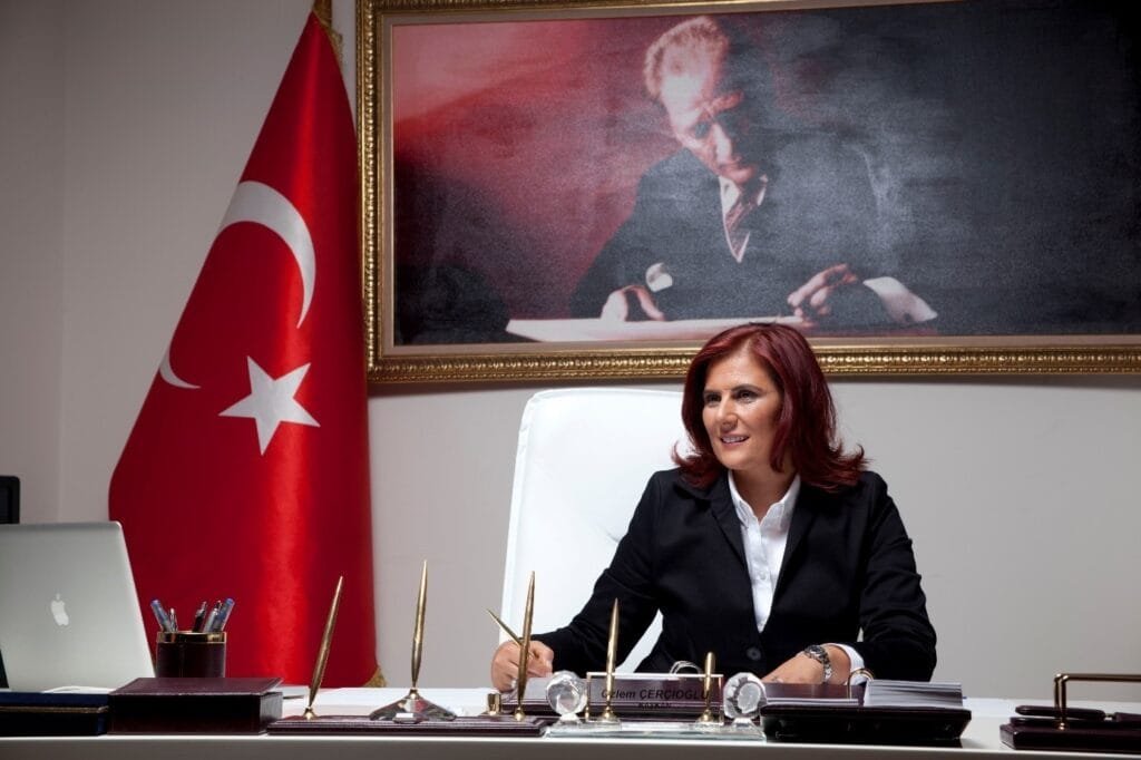 13 bin 600 kişiye soruldu! En başarılı büyükşehir belediye başkanı belli oldu