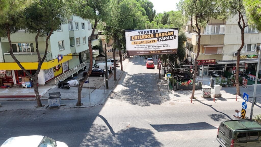 Nazilli’de bu pankartlar dikkat çekti: “Yaparsa Ertuğrul Başkan yapar”