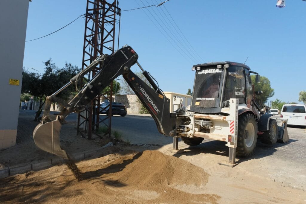 Nazilli’de yıllardır beklenen yollar yenilendi! Ekipler şimdi o sokağa girdi