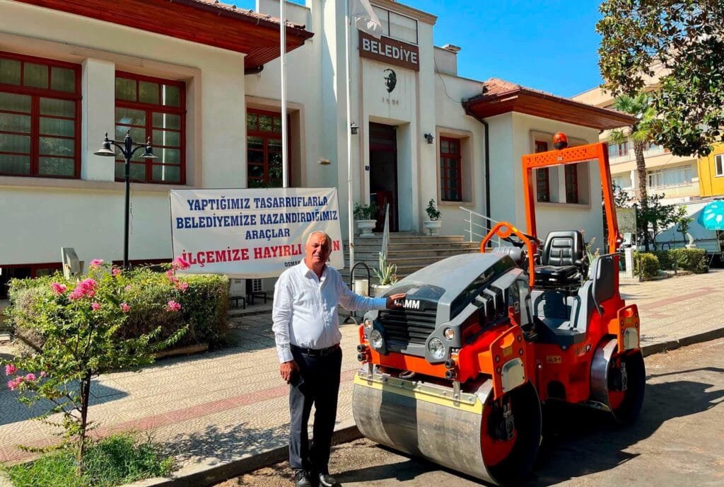Sultanhisar Belediyesi tasarrufu yatırıma çevirdi! Yeni araç filoya katıldı
