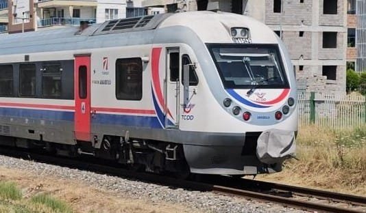 Söke’de feci tren kazası! Yük treninin çarptığı kadın hayatını kaybetti