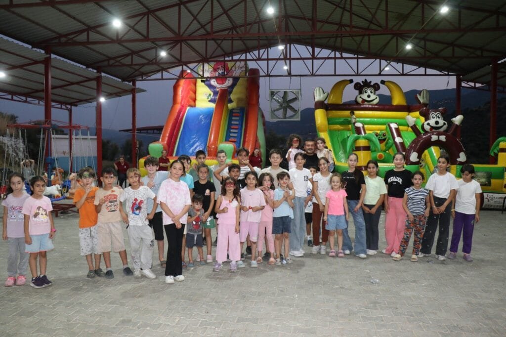 Bozdoğan’ın mahallelerini çocuk kahkahaları sardı! Aileler de akın etti