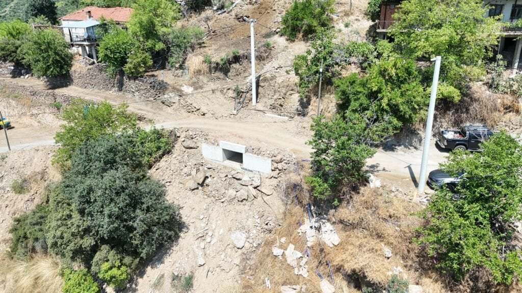 Nazilli’de yolu tehdit ediyordu! Samaili’de kalıcı çözüm devreye alındı