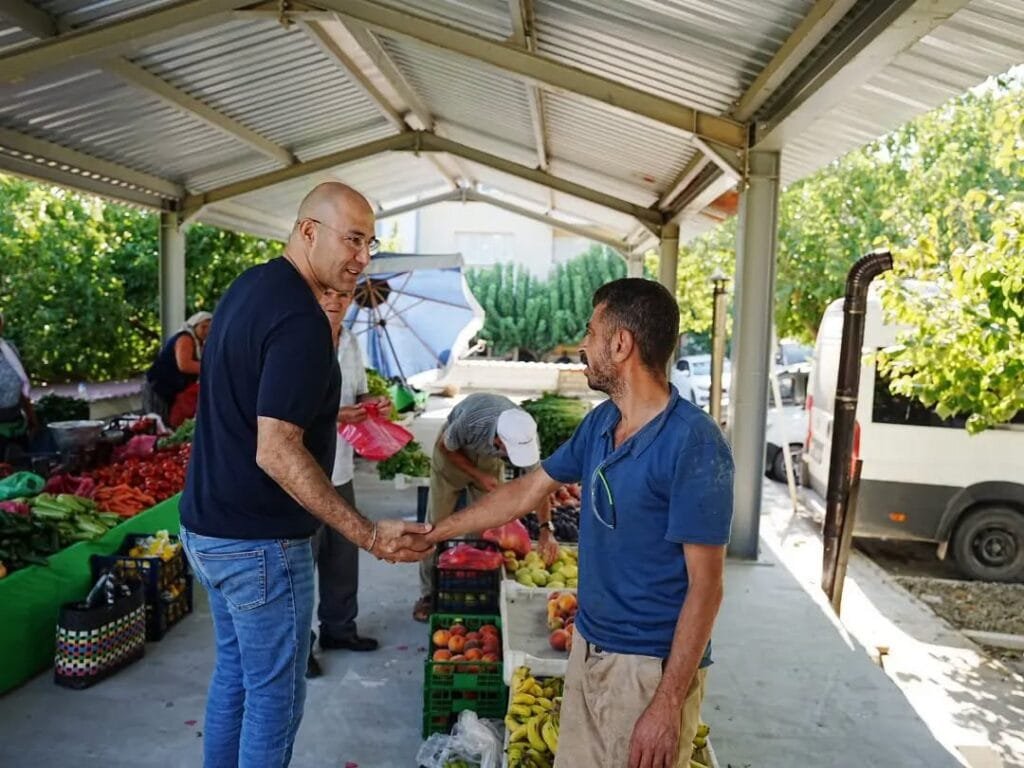 Mursallı’da beklenen hizmet başladı! Kapalı pazar yeri kapılarını açtı