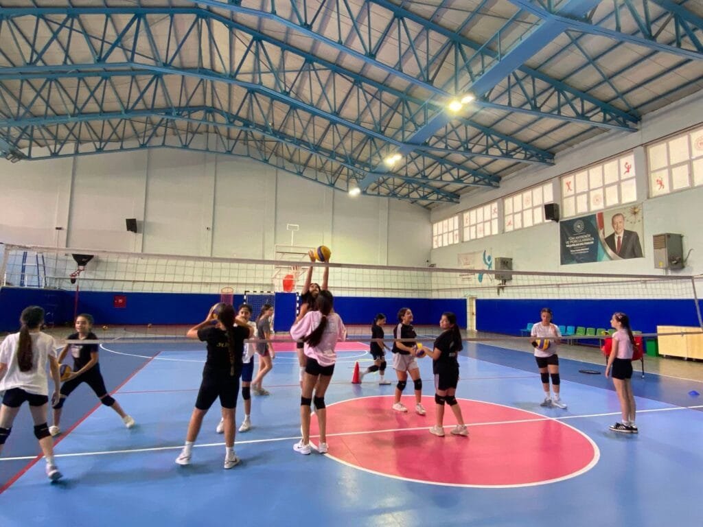 Germencik’te Çocukların Yaz Tatili Sporla Renklendi! Kurslara Yoğun İlgi
